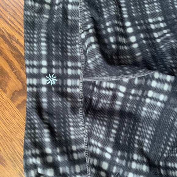 ATHLETA Plaidness Chaturanga™ Capri XXS GUC - Picture 5 of 6